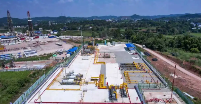 超百萬(wàn)立方米 我國(guó)頁(yè)巖氣試產(chǎn)蕞高紀(jì)錄在四川盆地刷新